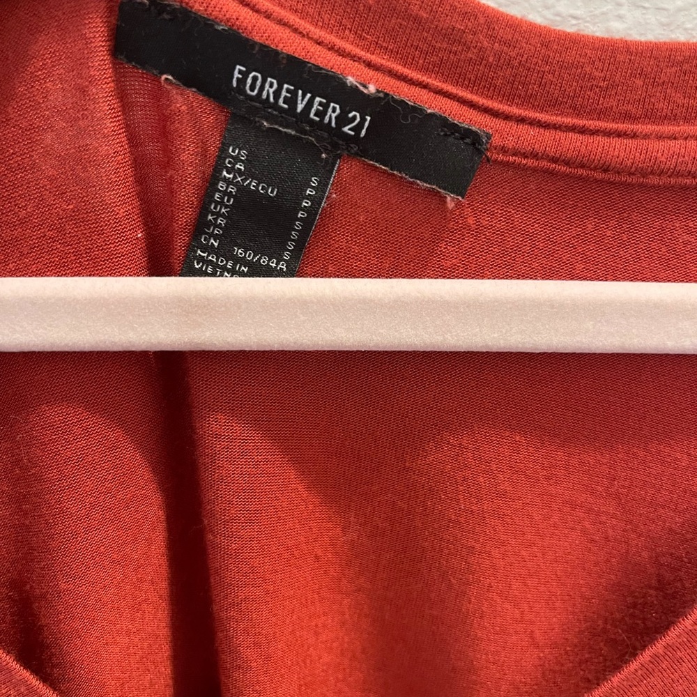 Forever21 Tee - Picture 2 of 3